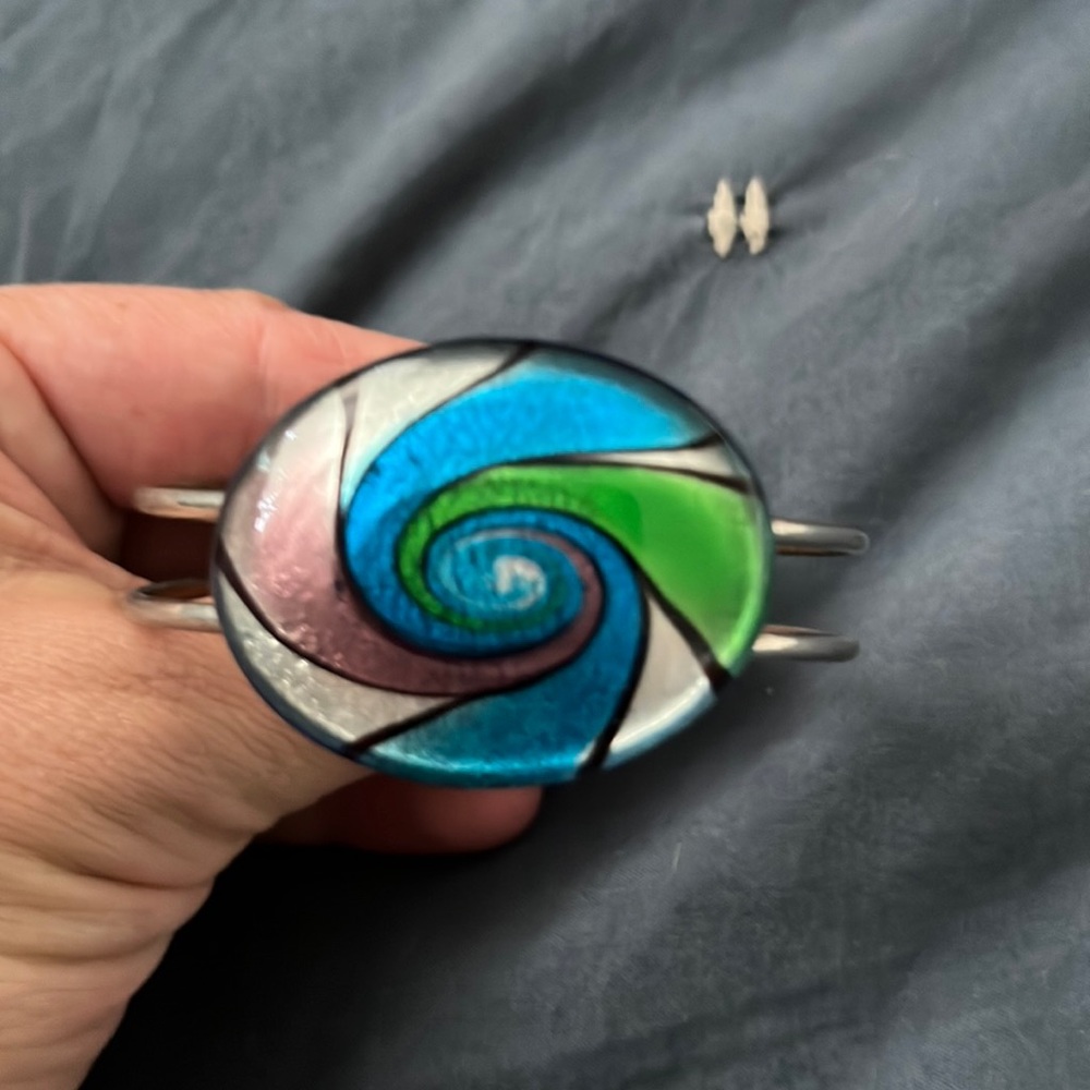 Glass bracelet